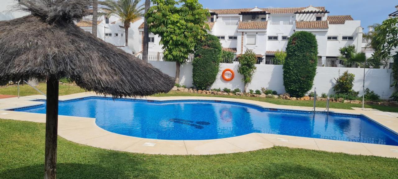 Serenity Luxury , Puerto Banus 马尔韦利亚 外观 照片