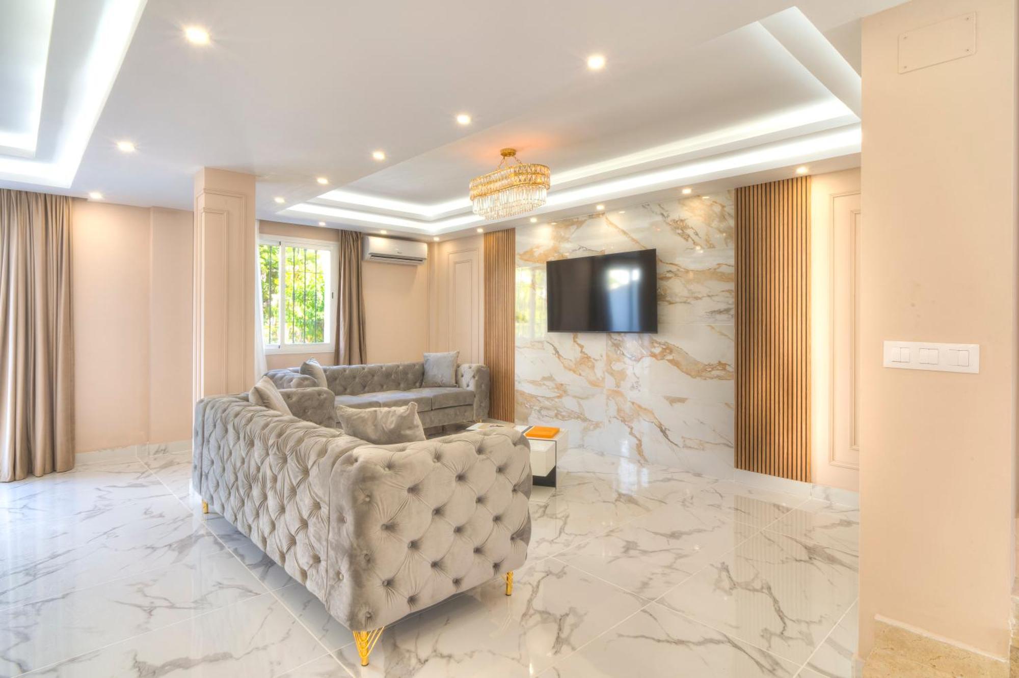 Serenity Luxury , Puerto Banus 马尔韦利亚 外观 照片