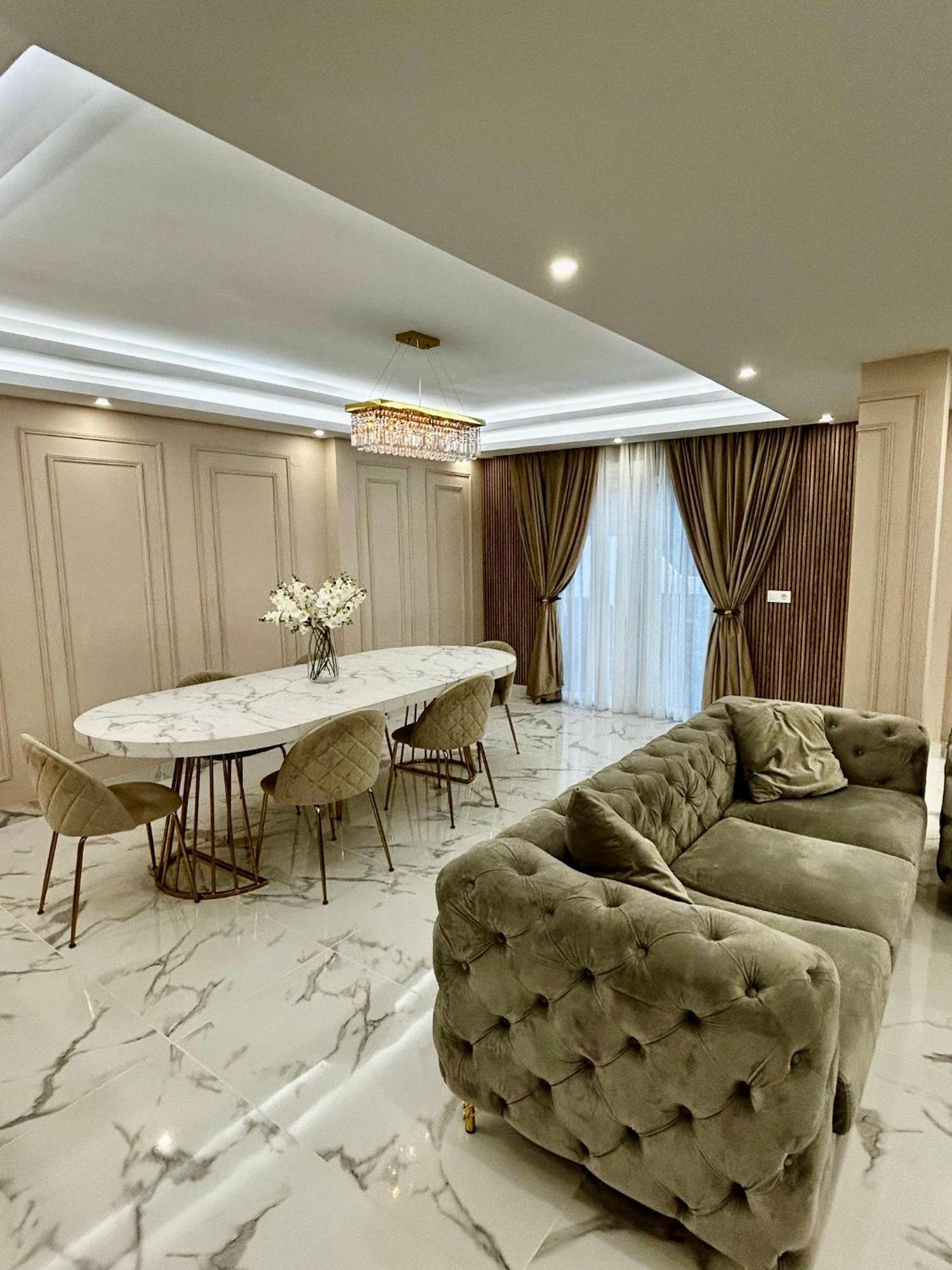 Serenity Luxury , Puerto Banus 马尔韦利亚 外观 照片